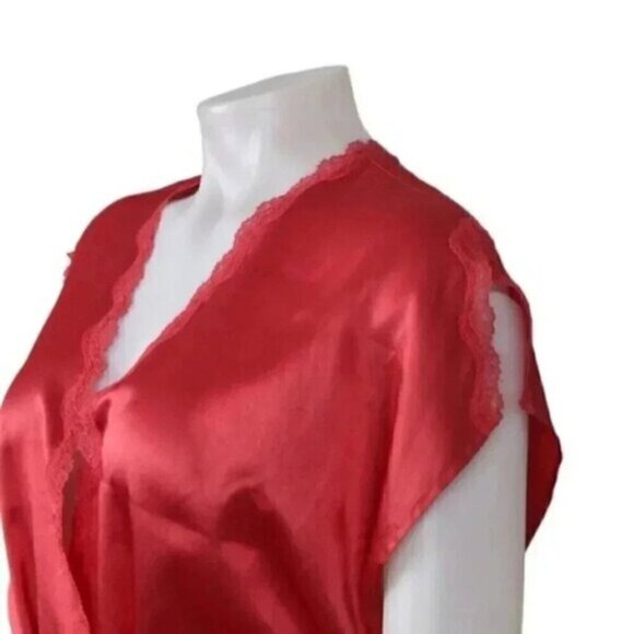 Victoria's Secret  Red Satin Robe Short Sleeve Lace Trim Short Size Medium - Picture 5 of 9